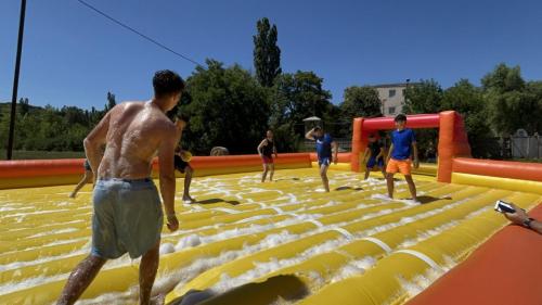 IMG-c8e97e03785e2f749579811453a5bf1c-V
